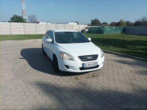 Kia pro ceed 1.6 CRDI - 4
