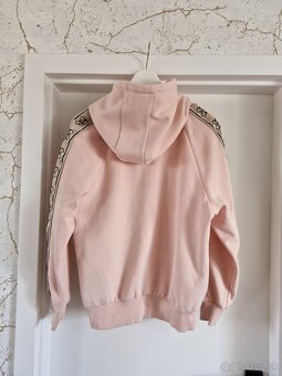 NOVA Guess Britney ruzova a cervena logovana mikina - 4