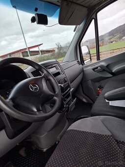 Mercedes-Benz Sprinter 211 - 4