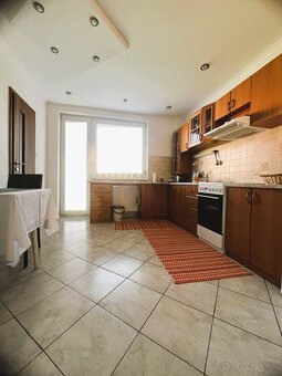 Krásny,zariadený,slnečný 2 IB s balkónom, Vajanského, Levice - 4