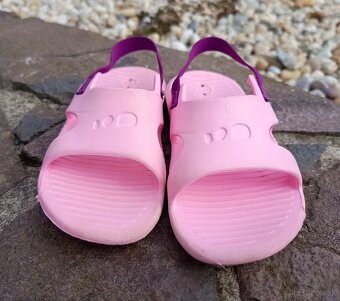 DECATHLON NABAIJI RUŽOVÉ SANDALKY DO VODY - 4