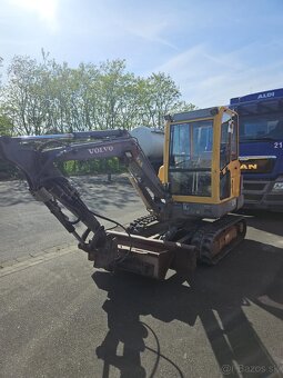 Minirýpadlo VOLVO EC 30 - 4