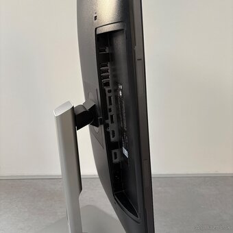 Dell U2415b – 24” IPS, 1920x1200, top stav - 4