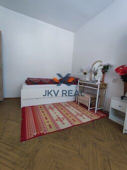 Exkluzívna ponuka = Na predaj 2 izbový byt v centre mesta P - 4