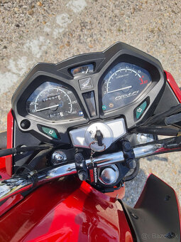 Honda CB125F - 4