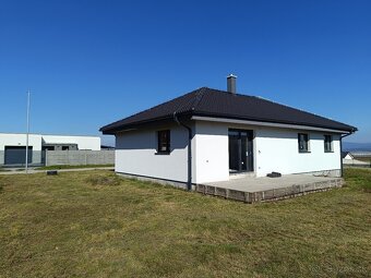 Novostavba 4 izbového bungalovu v stave holodom v Haniske,KE - 4