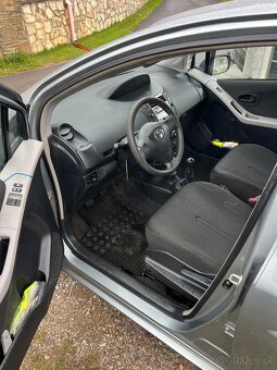 Predám Toyota yaris - 4