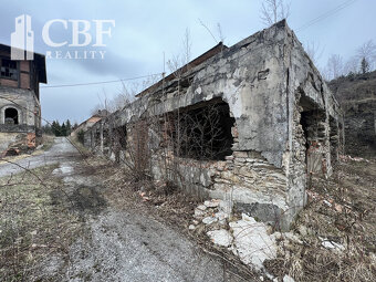 Na predaj budova v obci Nižná Slaná - 4