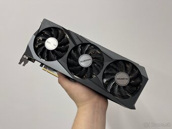 Gigabyte AMD Radeon RX6800 16GB - 4