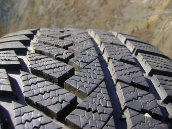235/40 r18 zimne pneumatiky - 4