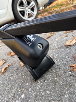 Strešné nosiče na Superb 2 / Passat B6/B7 sedan - 4