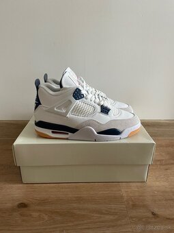 Nike AIR Jordan 4 - 4