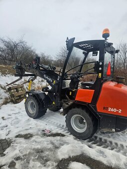 Kĺbový nakladač Kubota RT 260-2 - 4