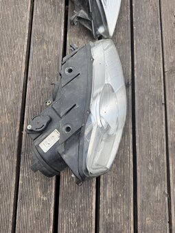 Svetlo Passat B6 predné práve a ľavé - 4