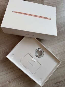 MacBook Air s cipom M1 13” - 4
