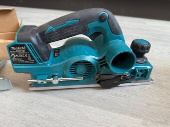 Makita Aku hoblík LXT DKP181Z - 4