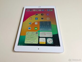 Apple iPad 9.7 Wi-Fi 32GB Silver MR7F2LL/A 6Generácia - 4