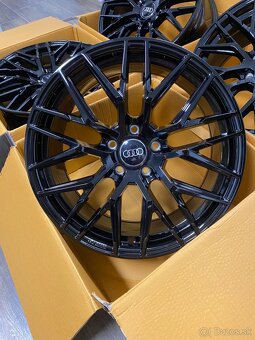 5x112 R18 MAM RS4 Black - 4