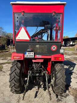 Traktor Jinma 354E s čelným nakladačom - 4