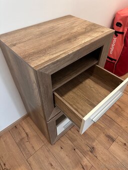 Nočné stolíky - 4