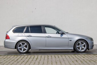 BMW Rad 3 Touring 320 d - 4