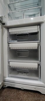 Chladnička z mrazničkou - 4