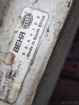 Mercedes w124 chladic benzin - 4