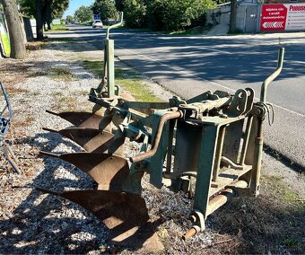 Pluh stvoradličny - 4