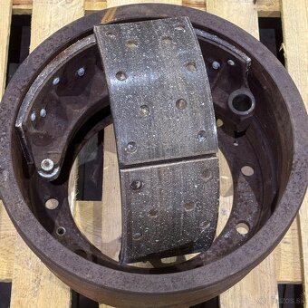 Predná náprava Tatra 148 po dieloch - 4