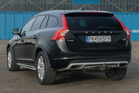 REZERVÁCIA – 2017 Volvo V60 CrossCountry D4 AT8 - 4
