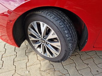 KIA Ceed SW 1.6 CRDi VGT 136k Automat Platinum (diesel) - 4