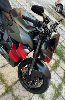 Ducati Streetfighter V2 2023 (153 koní 112 kW) - 4