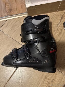 Predam sadu pánske lyže 155cm. Liziarky 43. Palice 120cm - 4