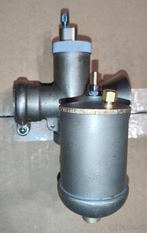 Predám bronzový karburátor Amac 15MDY - objímkový - 4