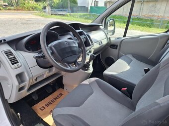 Renault Trafic 2.0 - 4