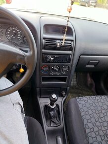 Opel Astra G 1.6 100 Edition - 4