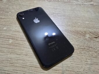 Iphone xr 64gb plnefunkcny ma len skrabance na displeji od p - 4