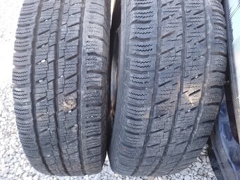 195/70R15C - 4
