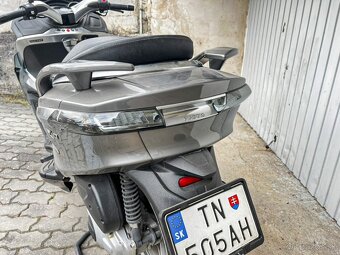 Piaggio X10 125 ABS ASR Executive - 4