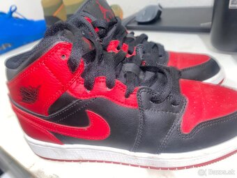NIKE AIR JORDAN 1 RETRO MID GS BANNED - 4