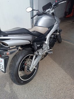 Suzuki GSR 600 - 4