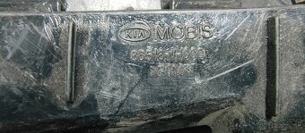 Drziak naraznika držiak na Kia, Toyota a Mercedes - 4