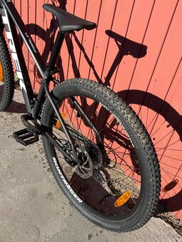 Predám horsky bicykel TREk Silver Alpha Alumlnum 27,5 "S” - 4