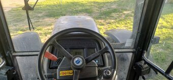 NEW HOLLAND 8560 160 KONÍ - 4