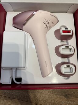 Philips Lumea IPL 9900 SkinAI BRI977/00 - 4