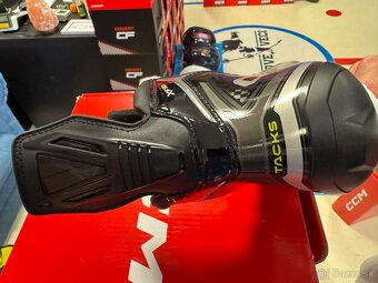 UPLNE NOVE POLOPROFI KORCULE CCM TACKS XF80 SENIOR - 4