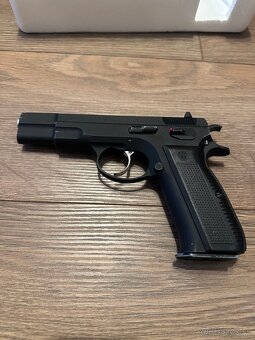 KJW KP-09 GBB airsoft - 4