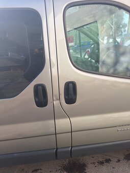 Predám Renault Trafic rok 2013. 2liter 84kw s chipom 9miestn - 4