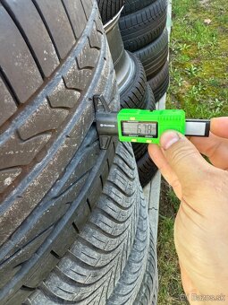 255/35 R19 Bridgestone letne - 4