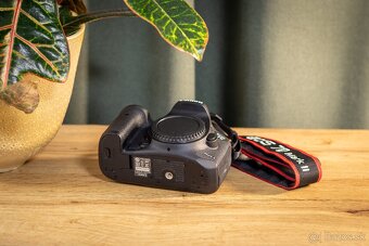 Canon 7D Mark II - 4